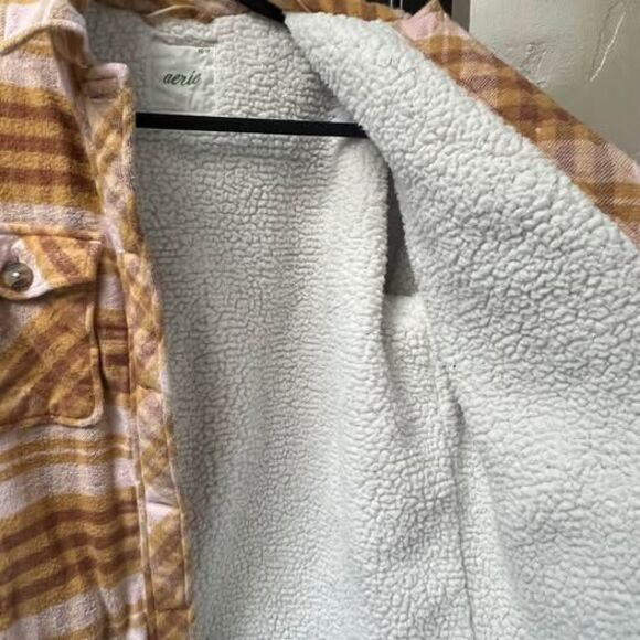 Aerie Love Tree shacket jacket in a gold, brown,ivory plaid XS Oversized - Picture 4 of 6